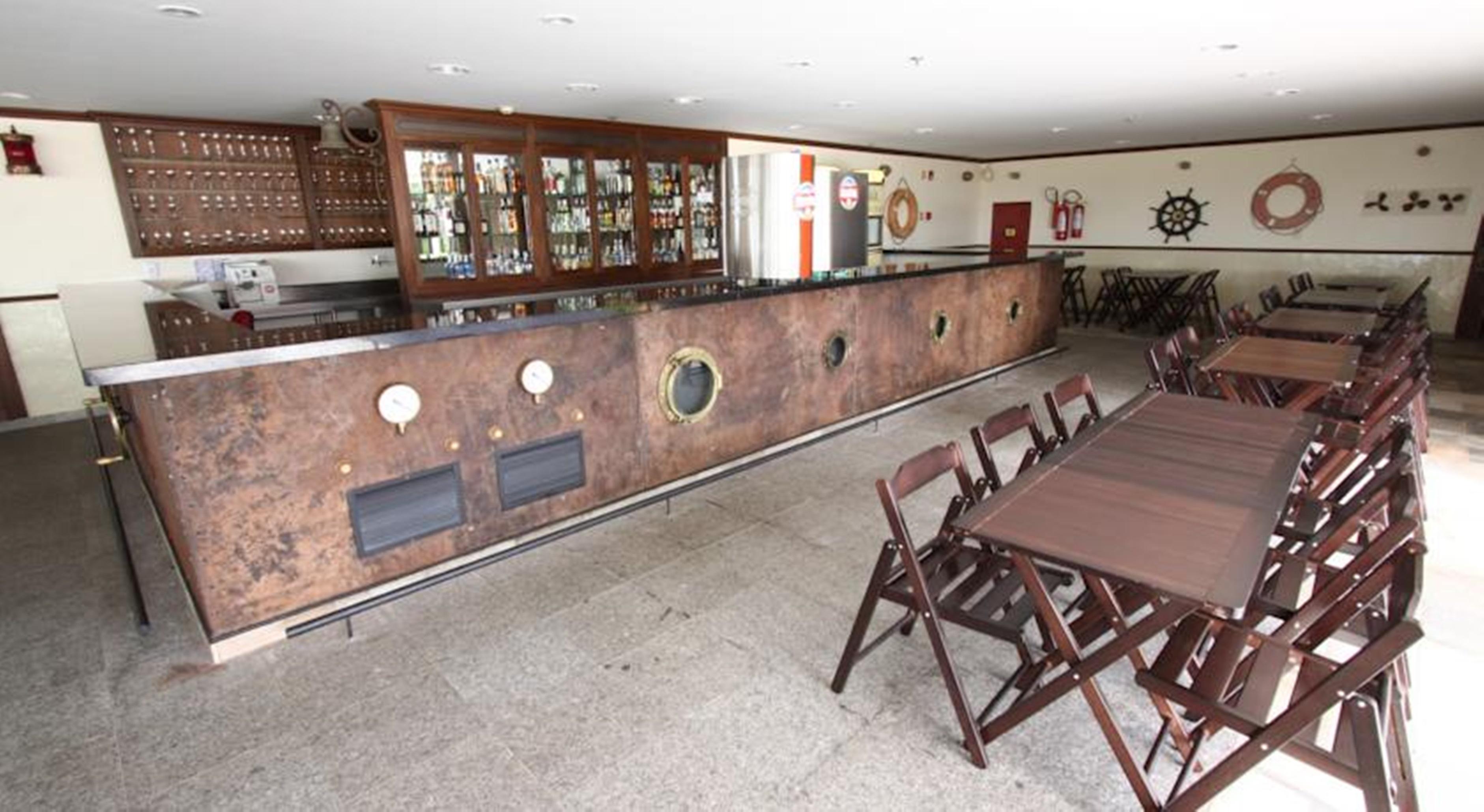 Royal Tulip Brasilia Alvorada Hotel ร้านอาหาร รูปภาพ The bar at the top of the tower