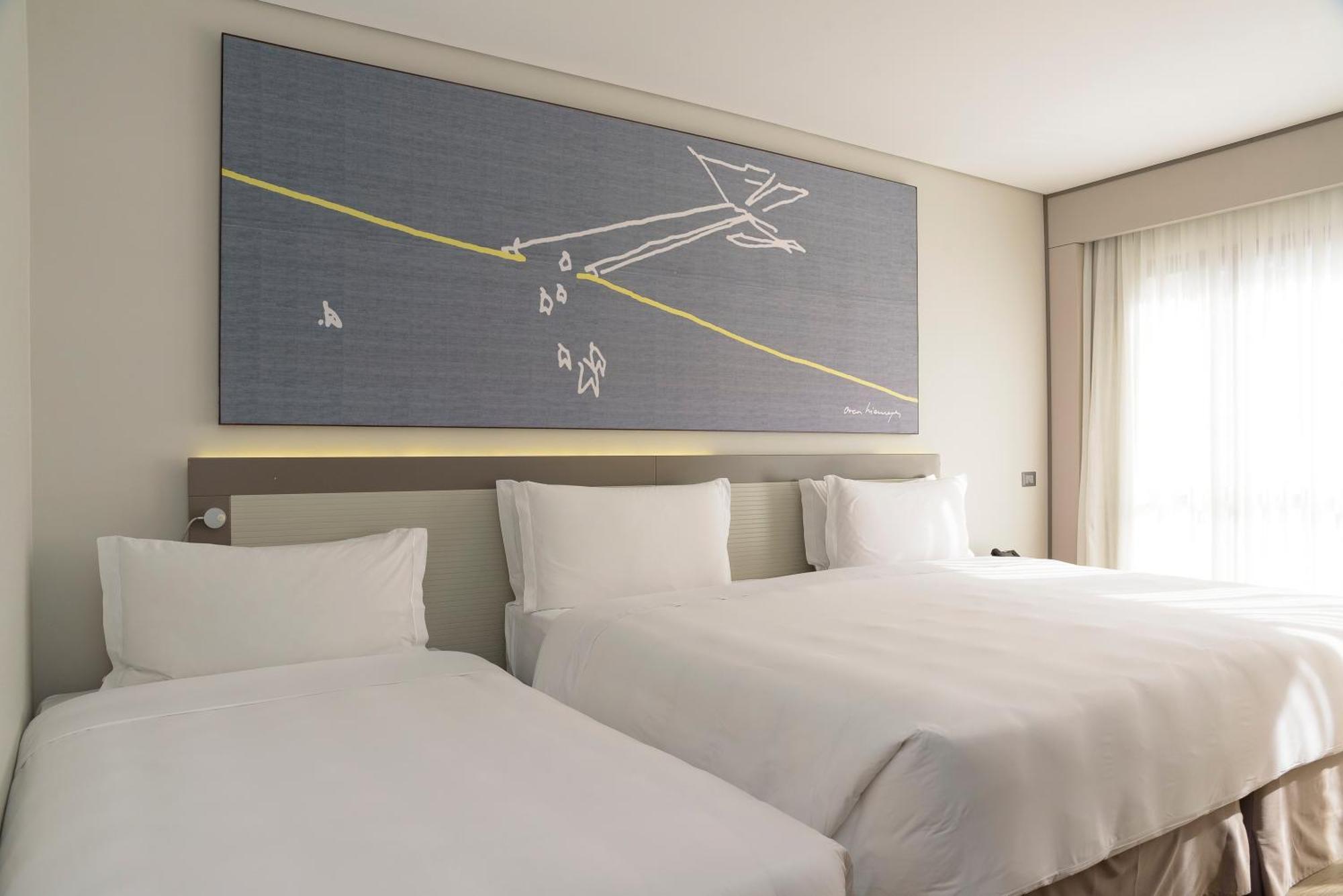 Royal Tulip Brasilia Alvorada Hotel ภายนอก รูปภาพ A room at the hotel