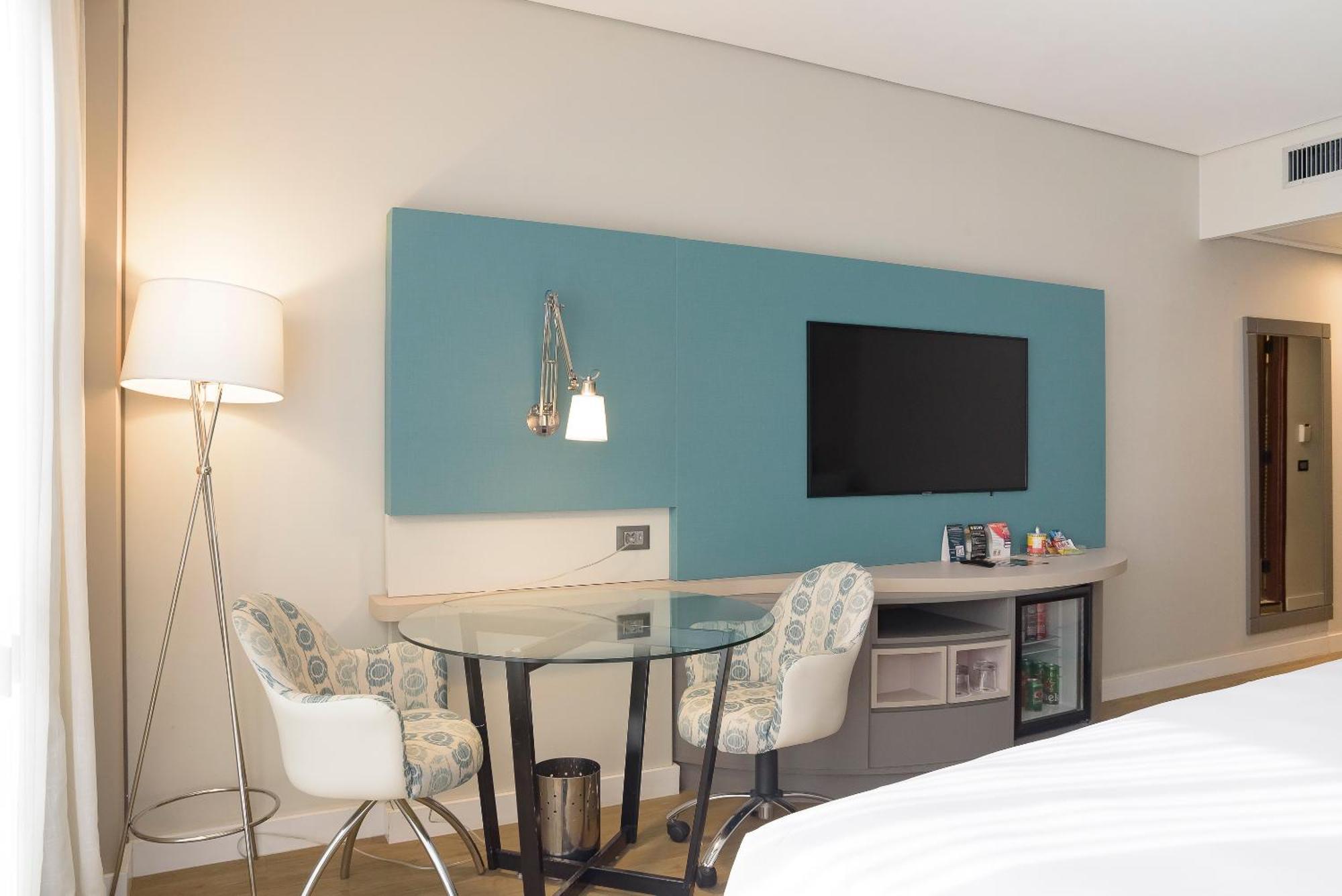 Royal Tulip Brasilia Alvorada Hotel ภายนอก รูปภาพ A room at the Hilton Garden Inn